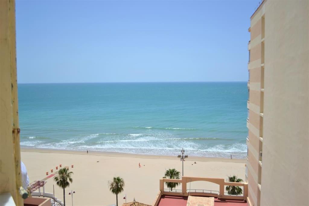 Hidden Gem Playa Helios Con Ascensor & Parking Apartment Cadiz Exterior photo