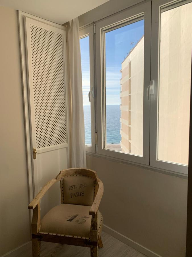 Hidden Gem Playa Helios Con Ascensor & Parking Apartment Cadiz Exterior photo